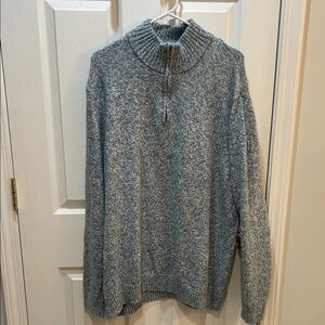 Men's Stylish Zip-Up Sweater in Blue